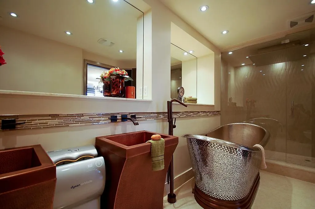 Luxury Executive Condo Toronto Canada