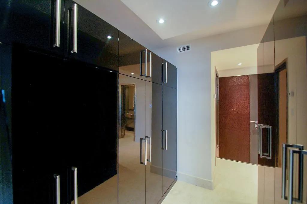 Apartment Luxury Executive Condo Toronto